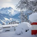 Gartenhotel Crystal - 4 Sterne Superior Hotel 4*