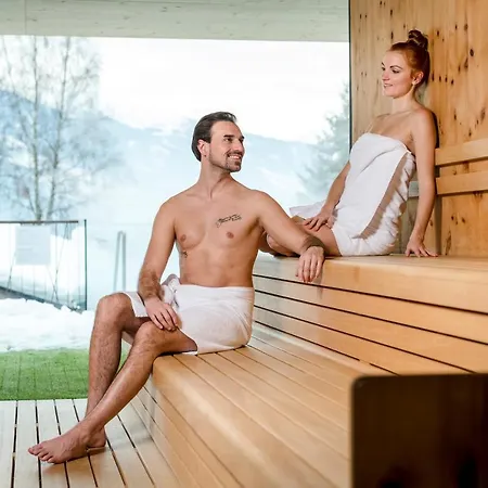 Gardenhotel Crystal