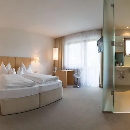 Gardenhotel Crystal 4* Fügen