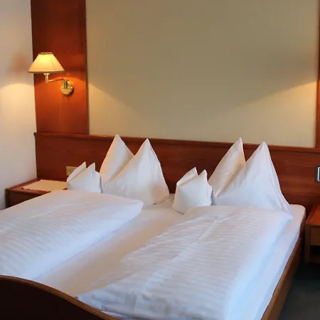 Gartenhotel Crystal 호텔