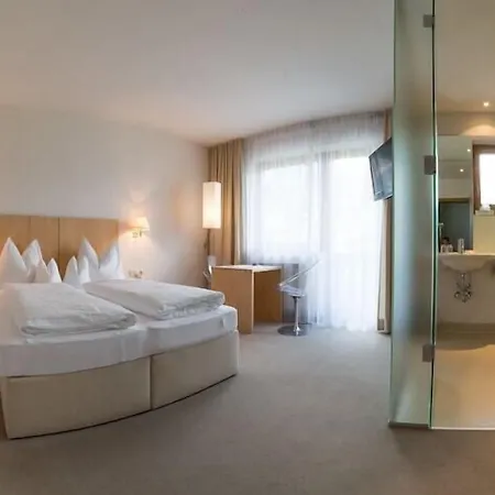 Hotel Gartenhotel Crystal