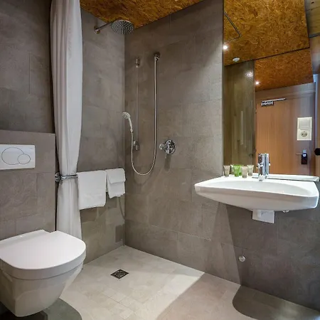 Hotel Gartenhotel Crystal 4*