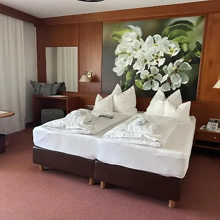 Gartenhotel Crystal Hotel 4*