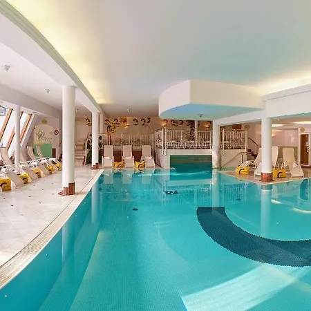 Gardenhotel Crystal 4* Fügen