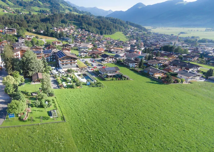 Gartenhotel Crystal Hotel 4*