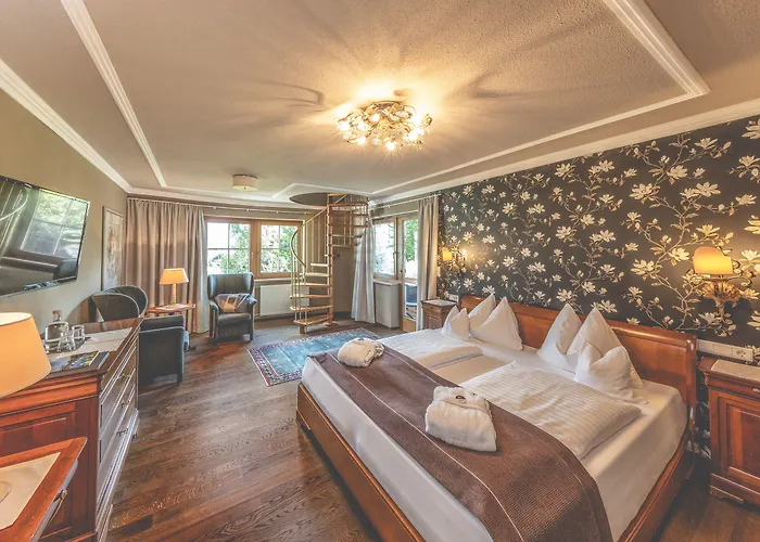 מלון Gartenhotel Crystal