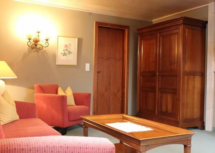 Gartenhotel Crystal מלון