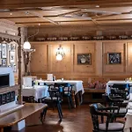 Szálloda Gartenhotel Crystal