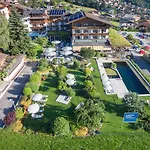 Gartenhotel Crystal Szálloda Fügen