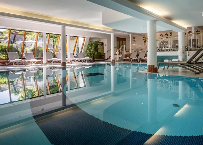 Gartenhotel Crystal フューゲン