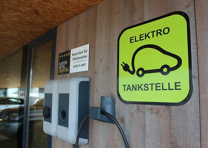 ホテル Gartenhotel Crystal