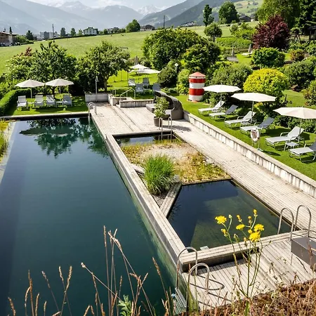 Gartenhotel Crystal Hotel Fuegen