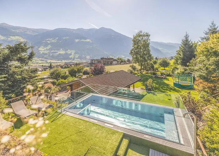 Gartenhotel Crystal 4*