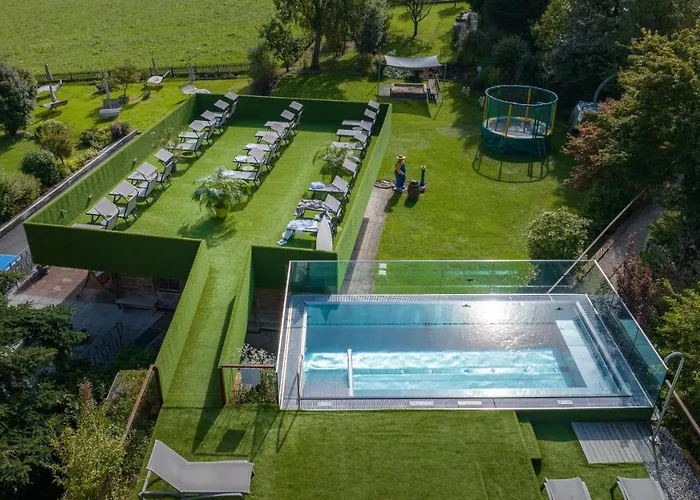 Hotel Gartenhotel Crystal 4*