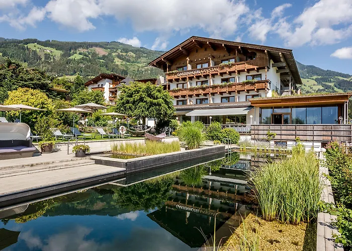 Gartenhotel Crystal Hotel 4*